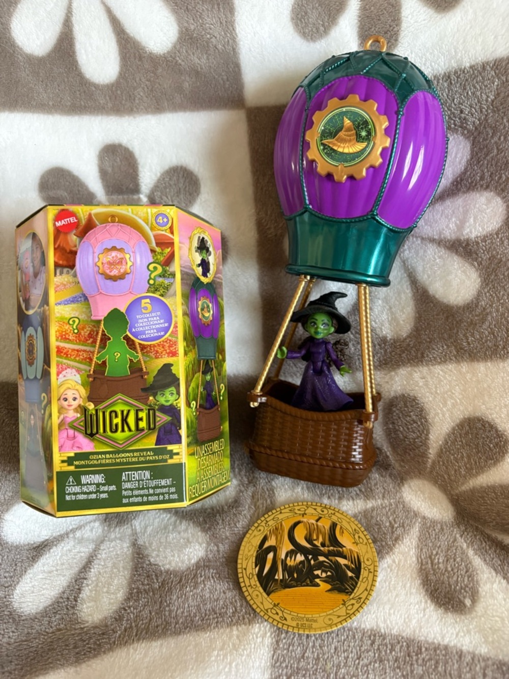 Wicked Ozian Balloon Hot Air Balloon - Purple & Green